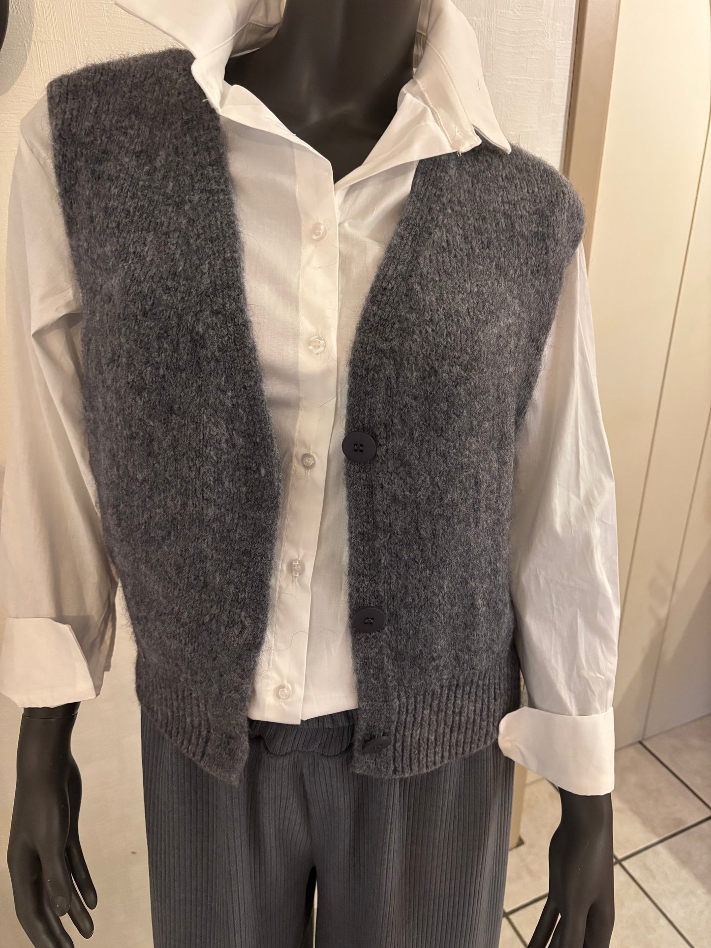 grijze gilet met knopen - TU
