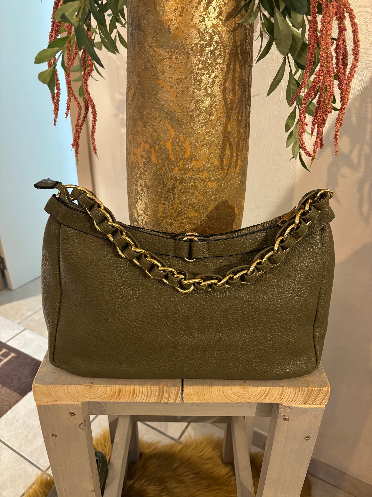 groene handtas met goud